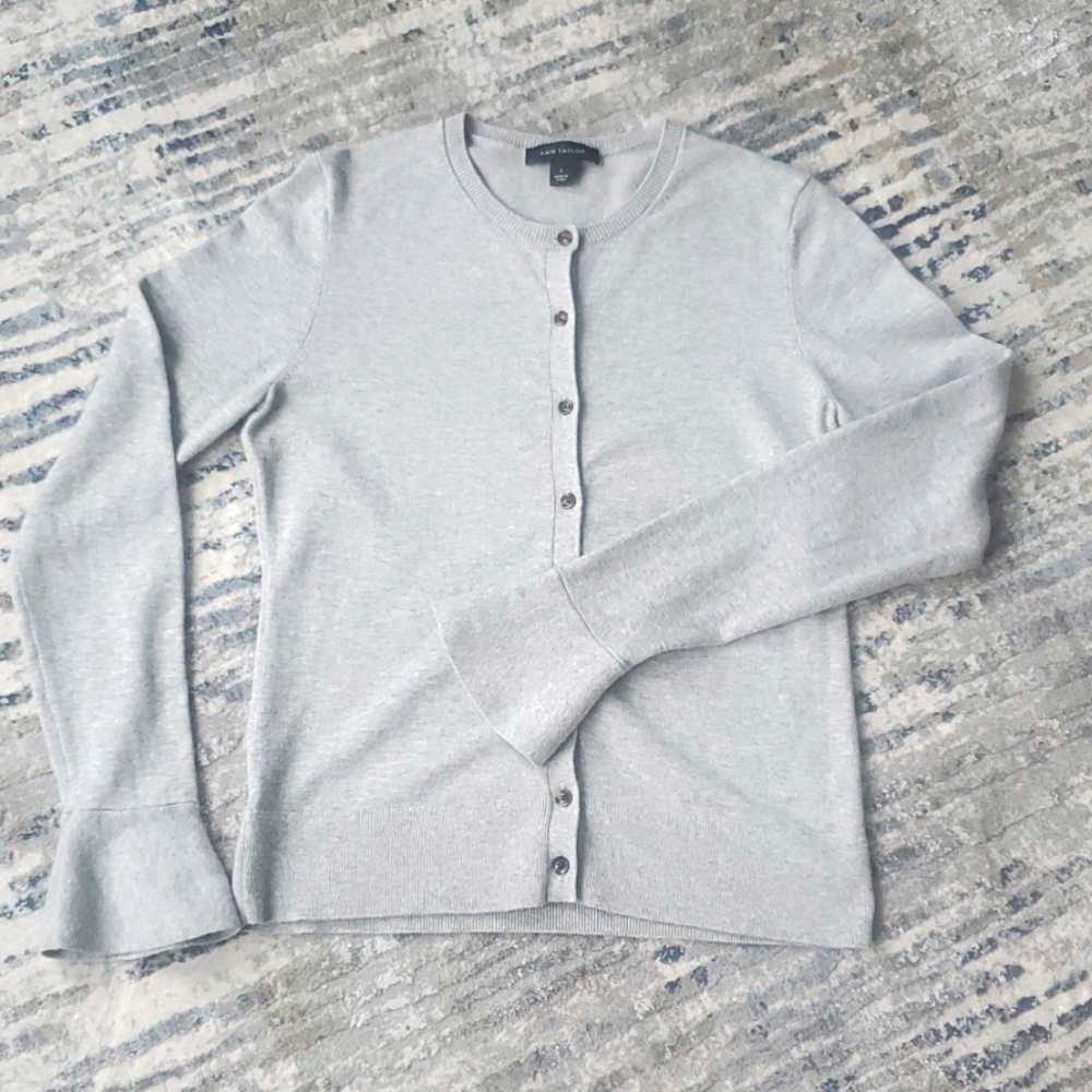 Ann Taylor light grey cardigan -excellent condition!